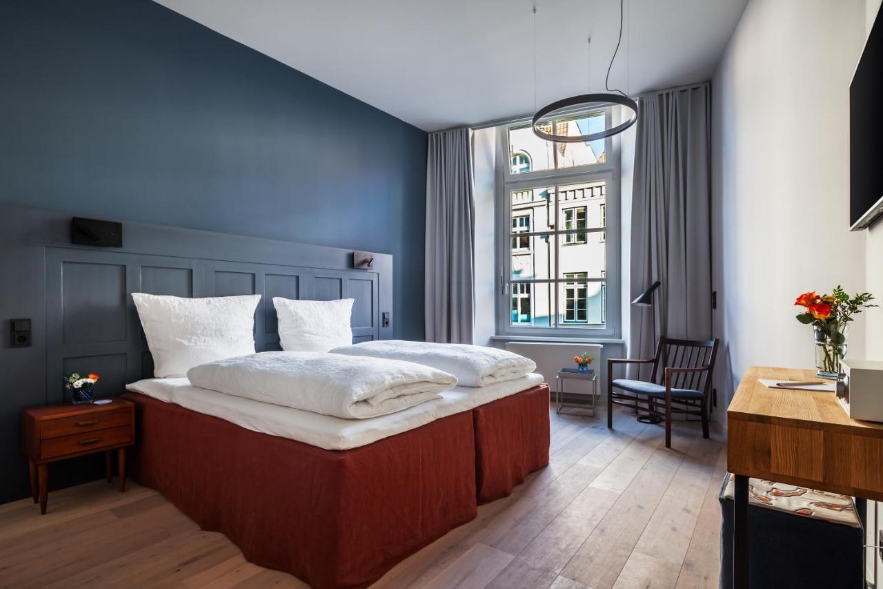 Hotel Die Reederin Lübeck Exteriör bild