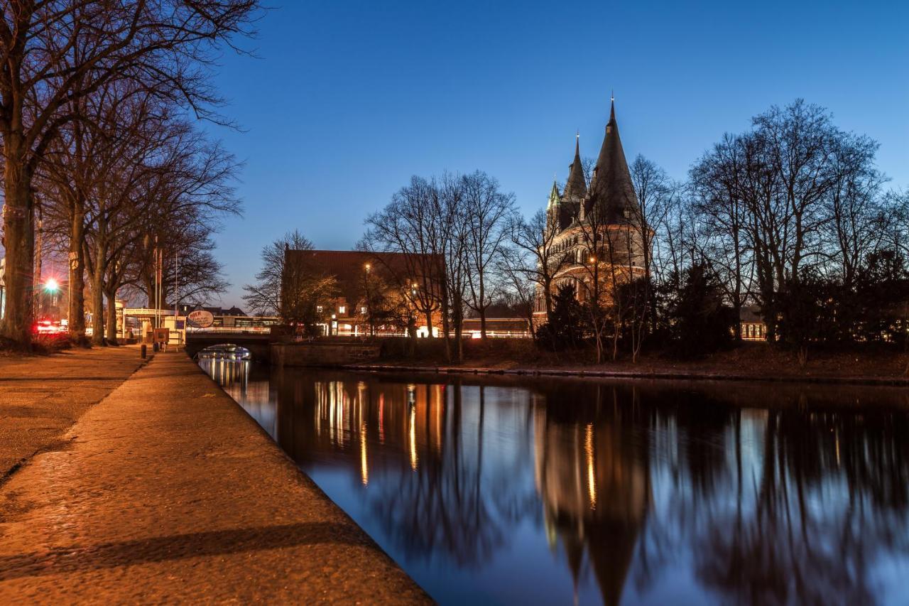 Hotel Die Reederin Lübeck Exteriör bild