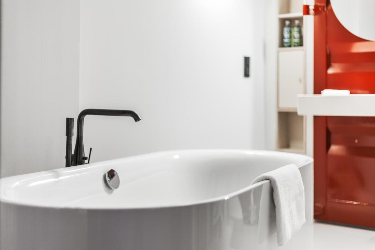 Hotel Die Reederin Lübeck Exteriör bild